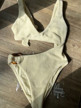 Monday Swim ST. BARTH'S ONE PIECE - IVORY CRINKLE